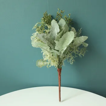 Sidabro lapų chrizantemų dirbtinių puokščių plastikinių gėlių žalieji augalai, žolės vestuvių kambarys Kalėdų dieną apdailos INS stilius