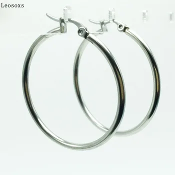 Leosoxs Europoje ir Jungtinėse valstijose populiarus dideli auskarai iš nerūdijančio plieno auskarai 2mmx15mm/25mm/35mm įžymybė karšto pardavimo