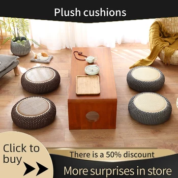 Sėdi blokuoti sutirštės su tatamio medvilnės, aksomo virvę, ant gyvenamojo kambario grindų Japonijos ir korėjos stiliaus pagalvėlių Buda